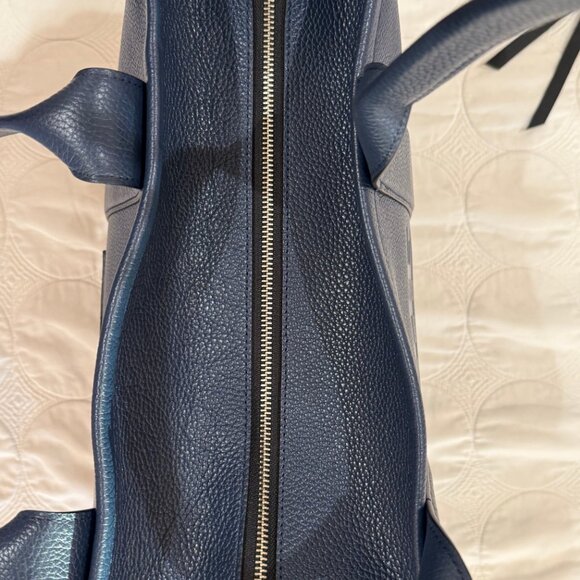 Large Leather Tote - Picture 7 of 9